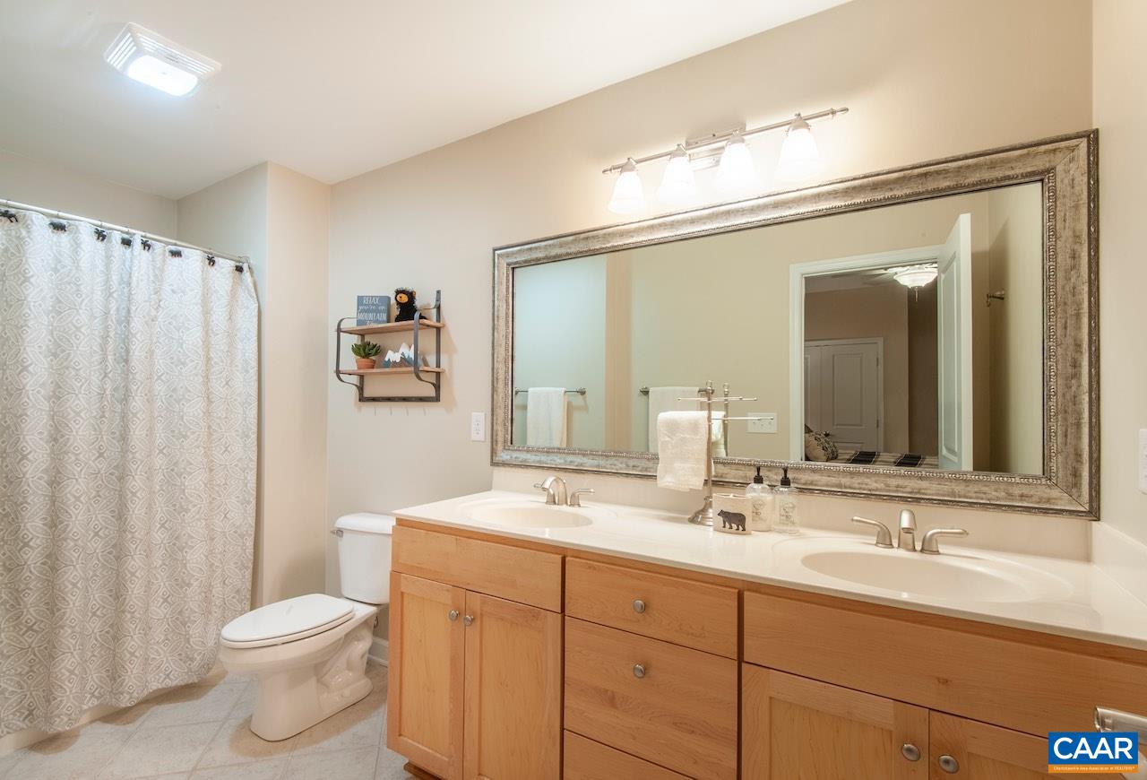 21 WEEPING ROCK LN