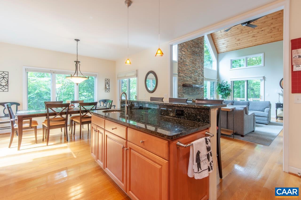 21 WEEPING ROCK LN
