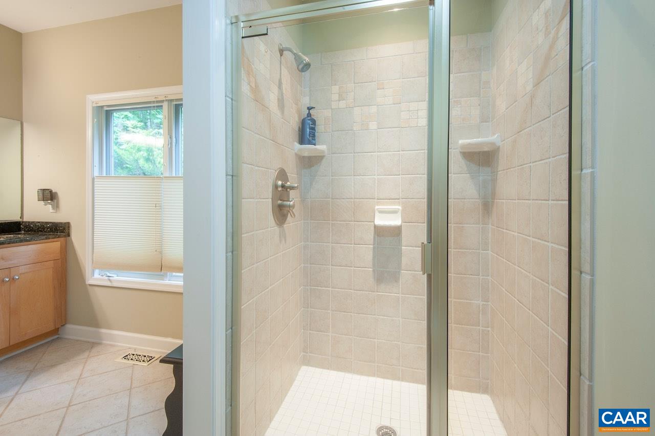 21 WEEPING ROCK LN