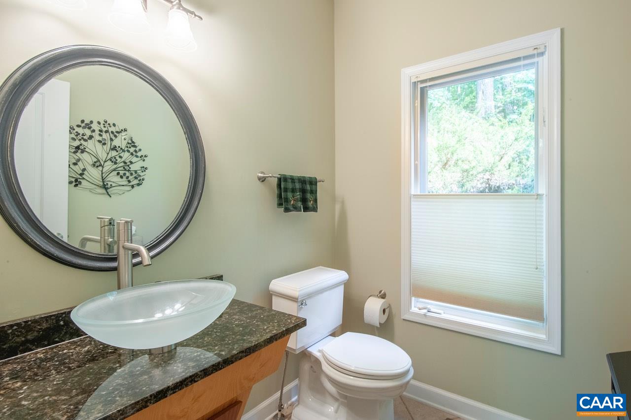 21 WEEPING ROCK LN
