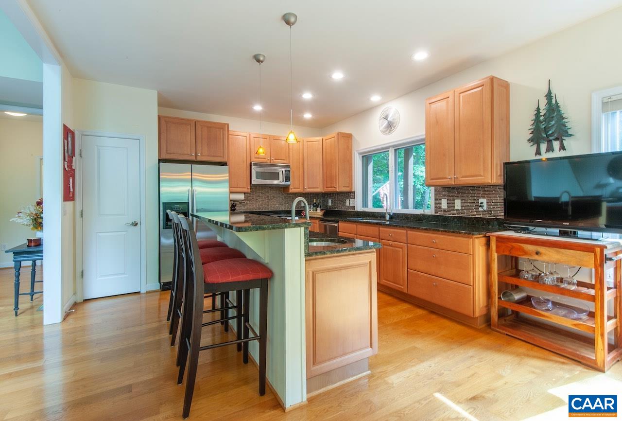 21 WEEPING ROCK LN