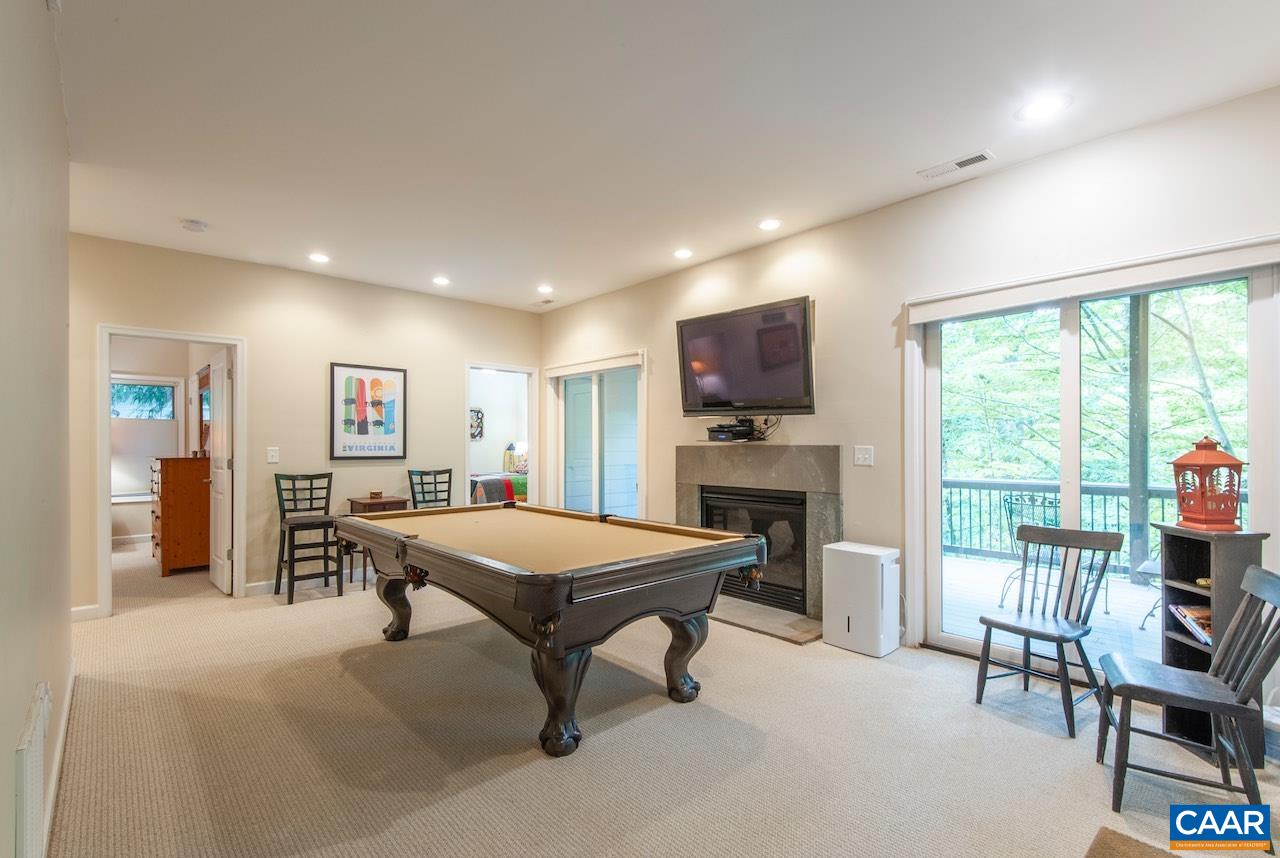 21 WEEPING ROCK LN