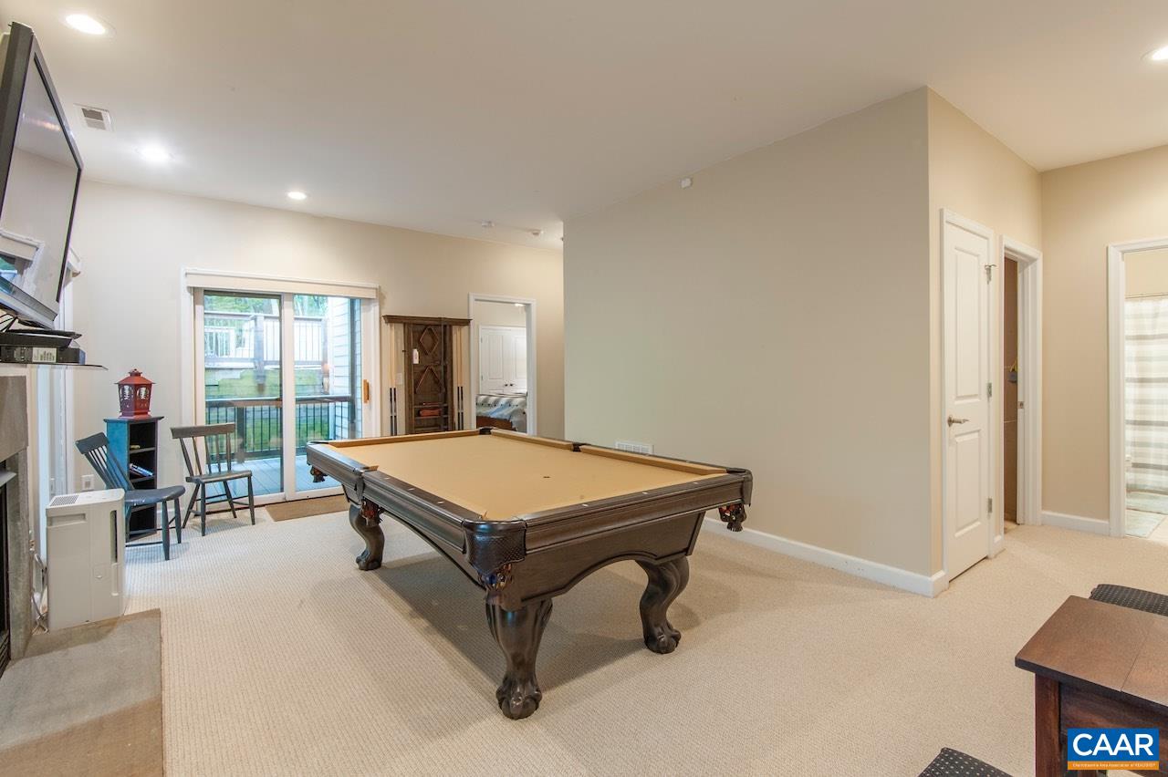 21 WEEPING ROCK LN