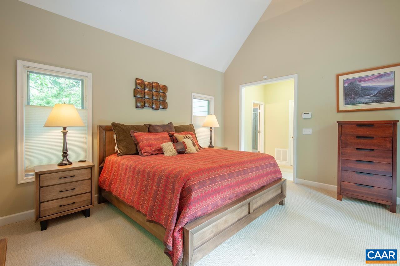 21 WEEPING ROCK LN