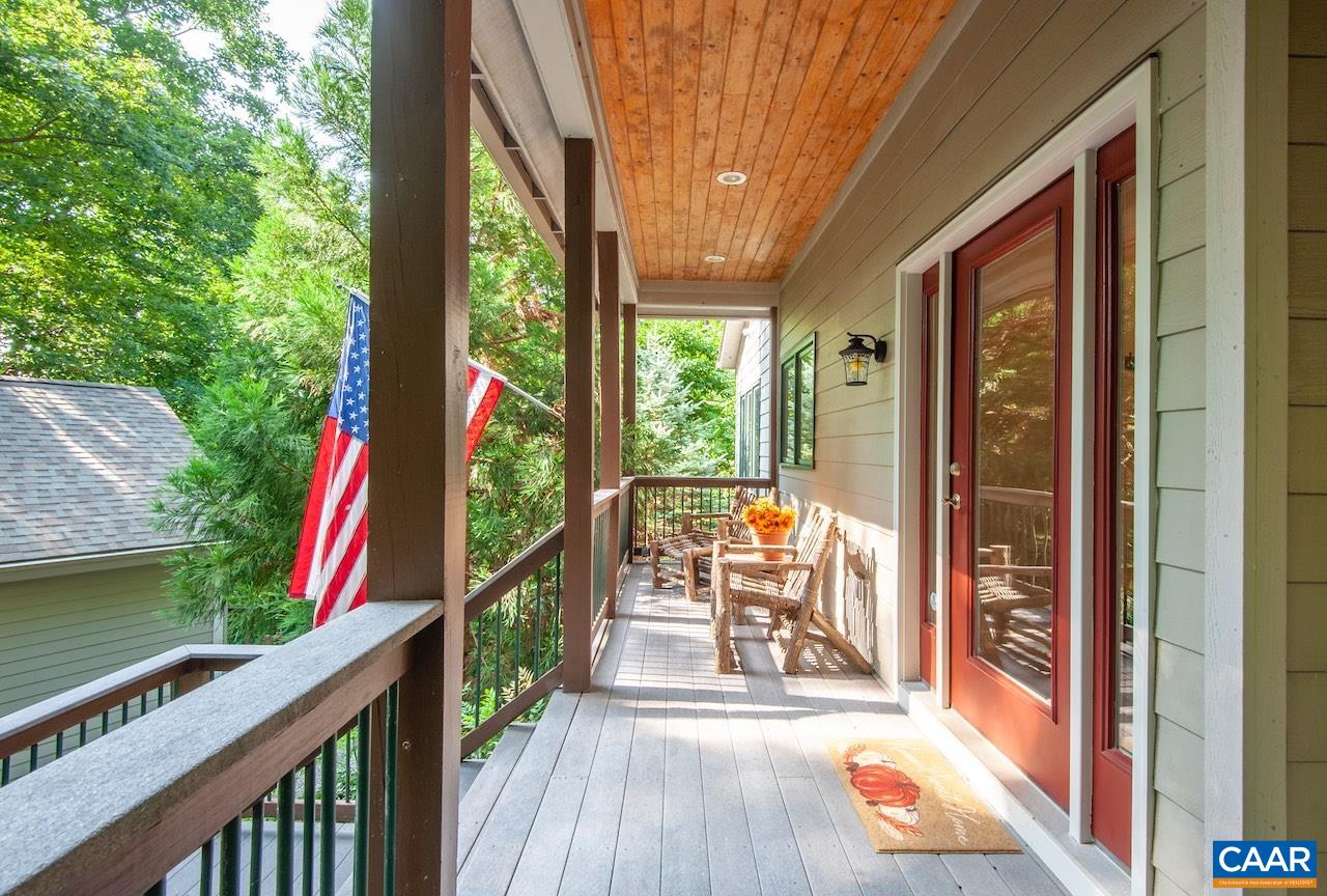 21 WEEPING ROCK LN