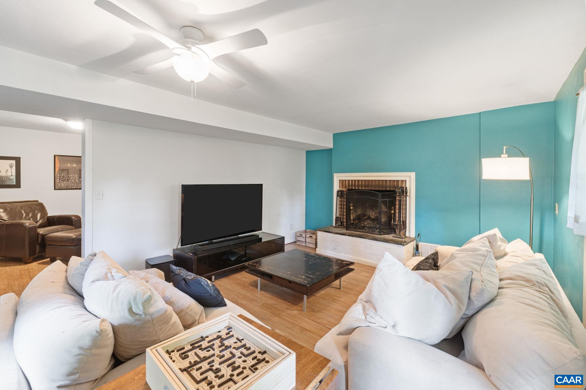 219 HARTMANS MILL RD