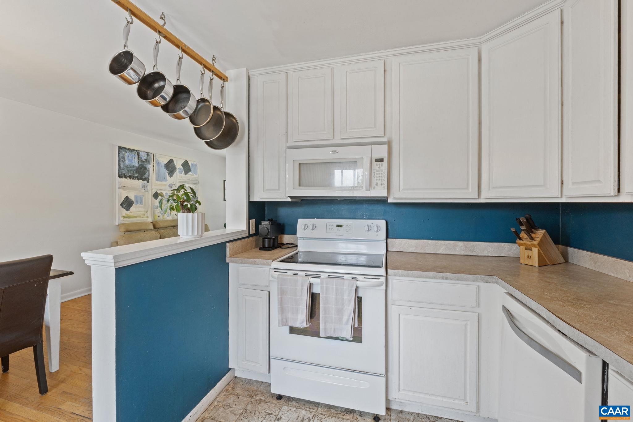 219 HARTMANS MILL RD