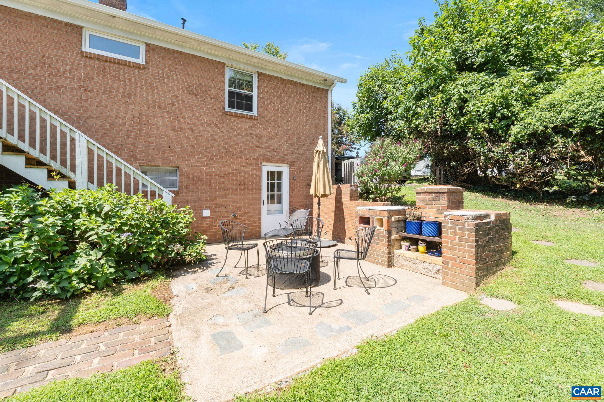 219 HARTMANS MILL RD