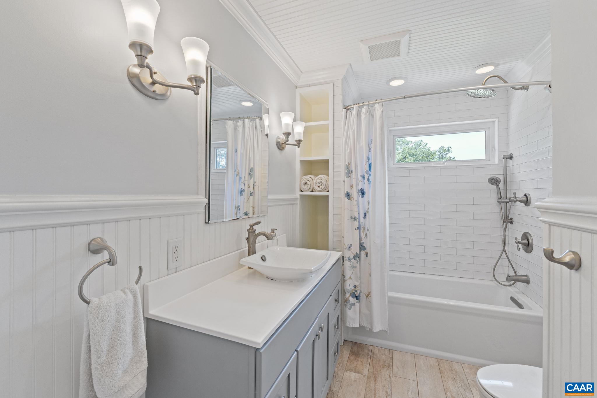 219 HARTMANS MILL RD