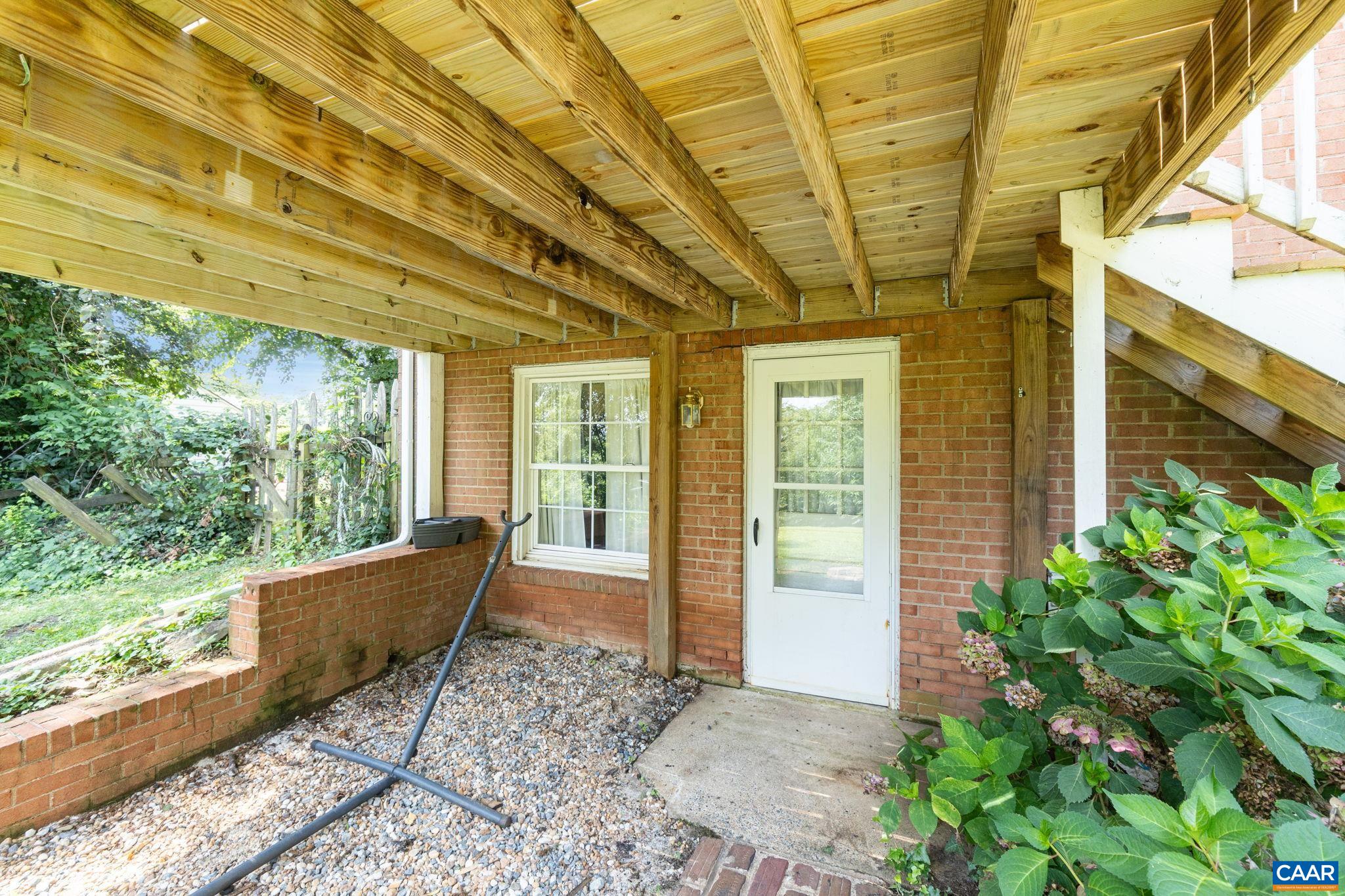 219 HARTMANS MILL RD