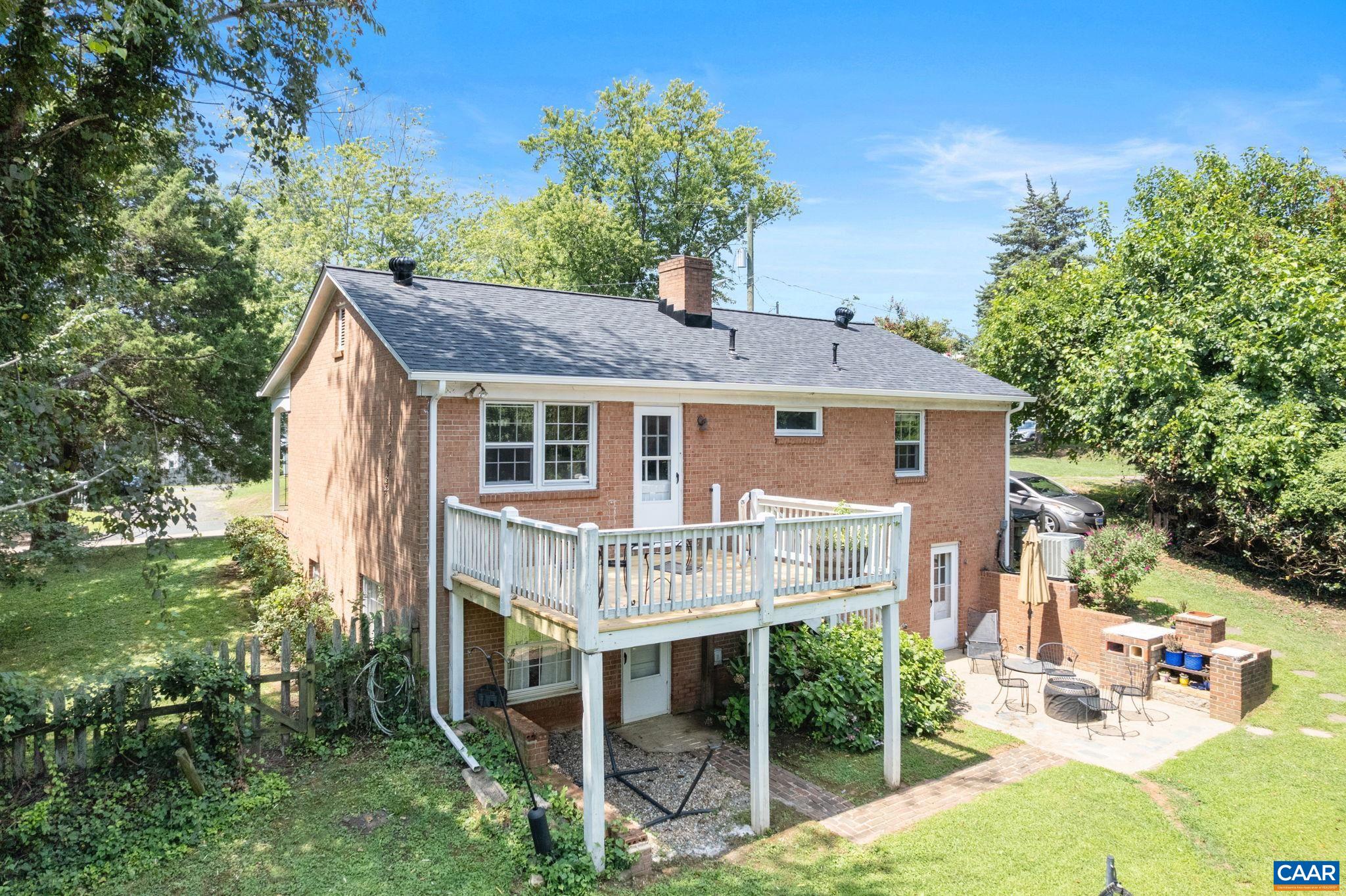 219 HARTMANS MILL RD