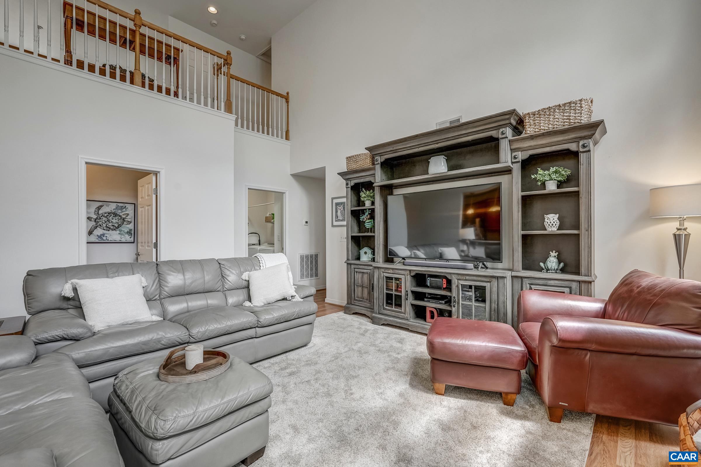 1736 MATTOX CT
