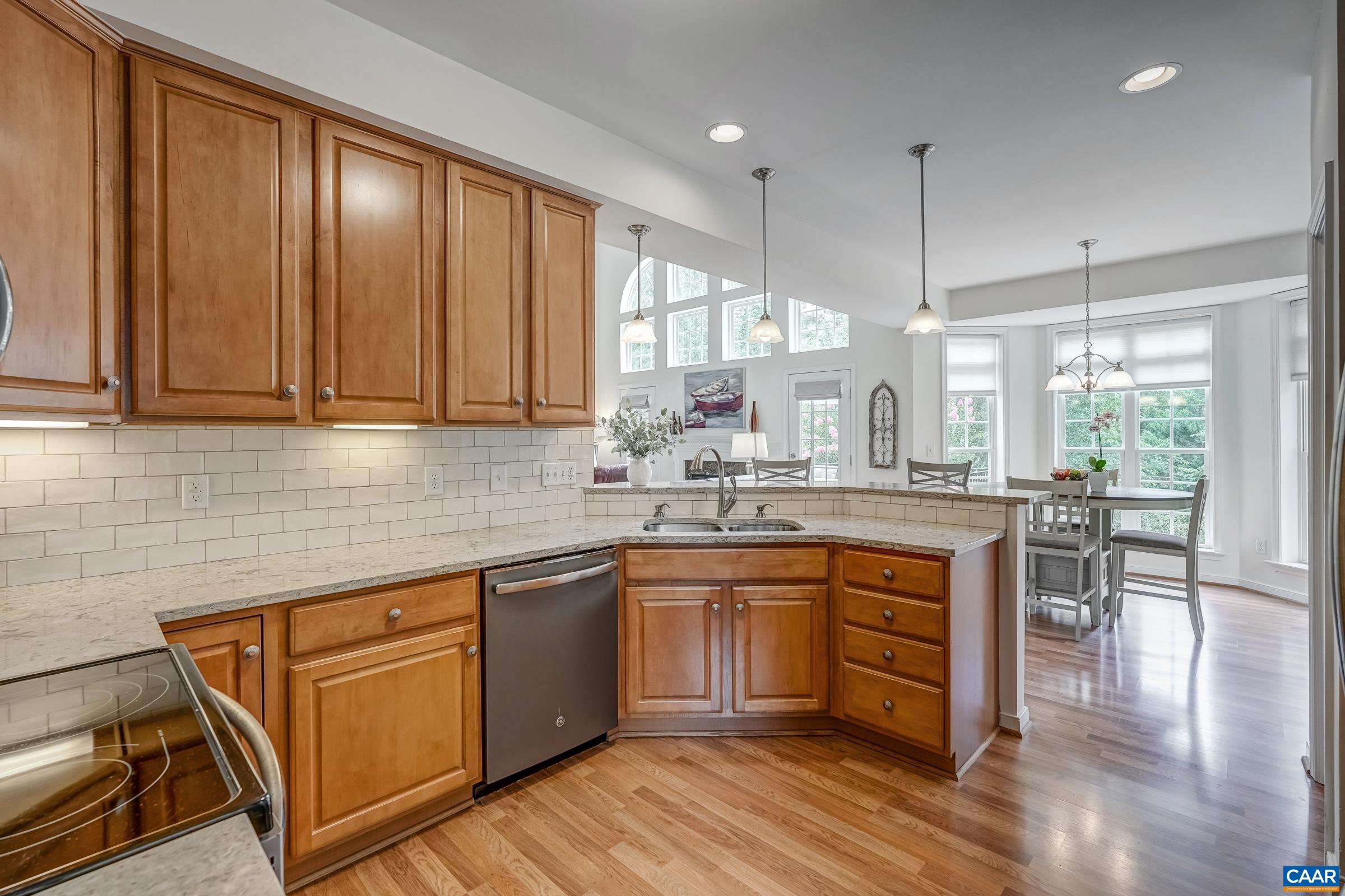 1736 MATTOX CT