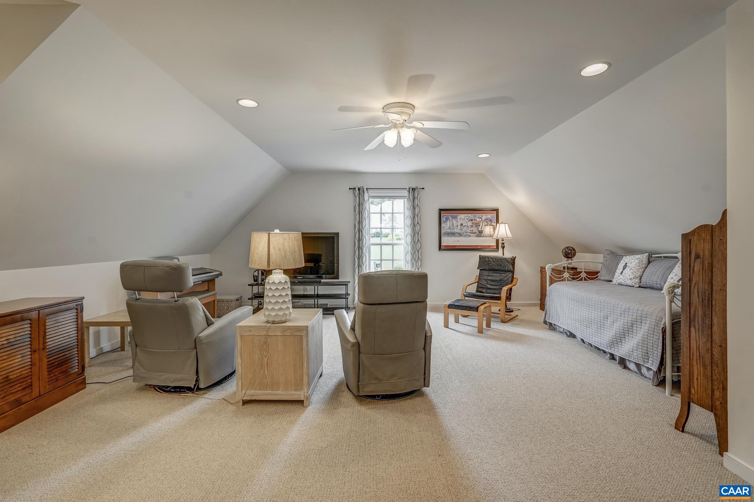 1736 MATTOX CT