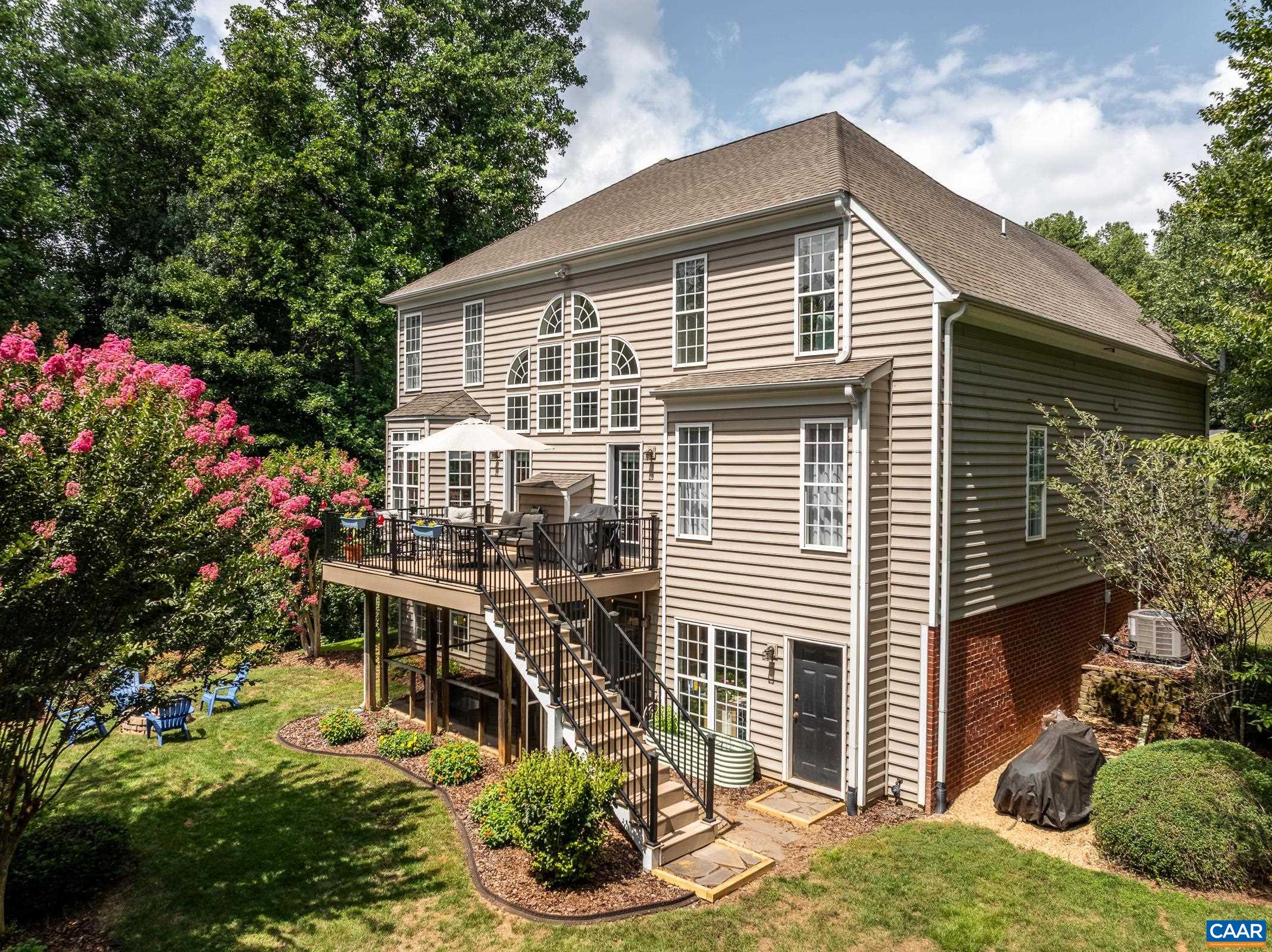 1736 MATTOX CT