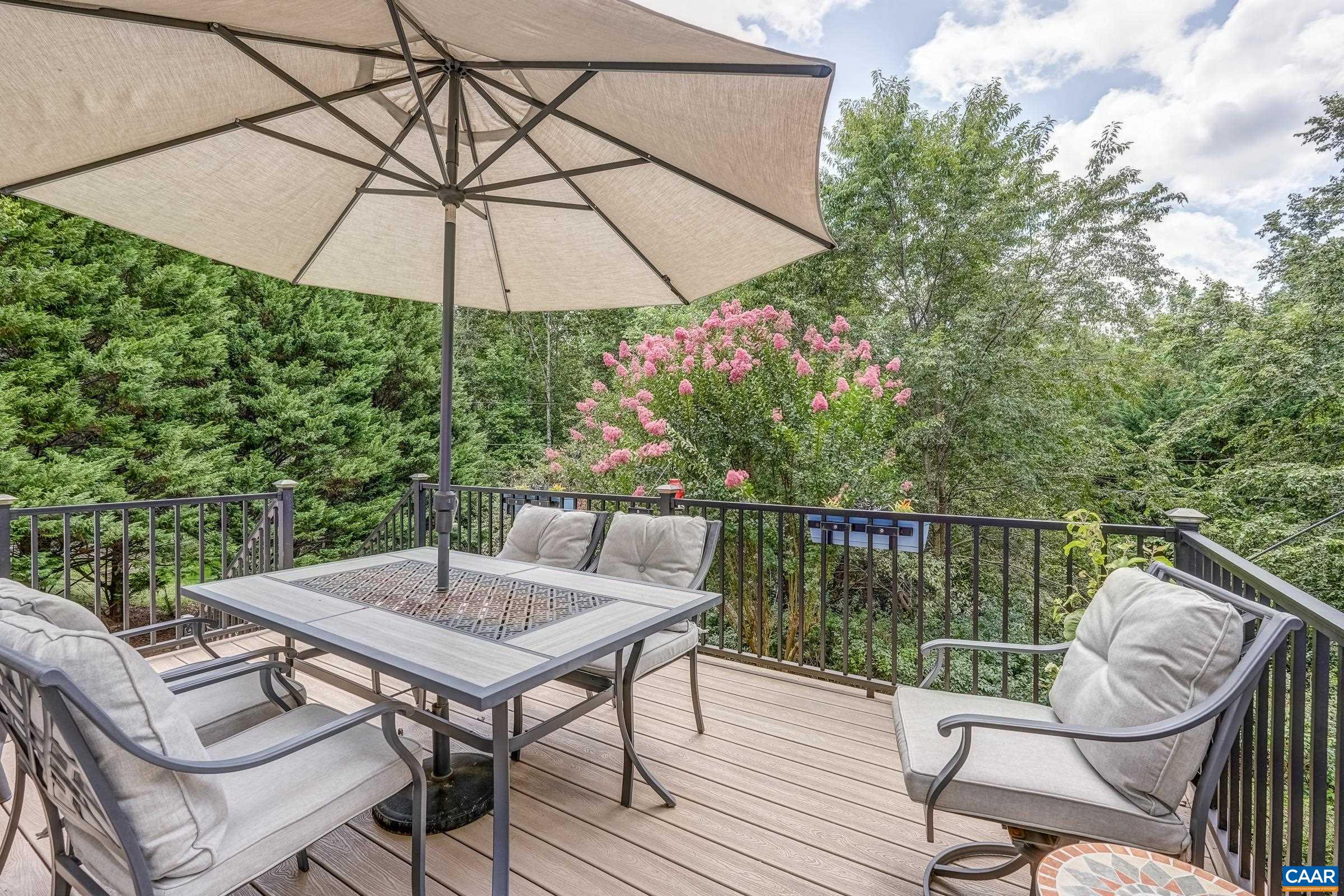 1736 MATTOX CT