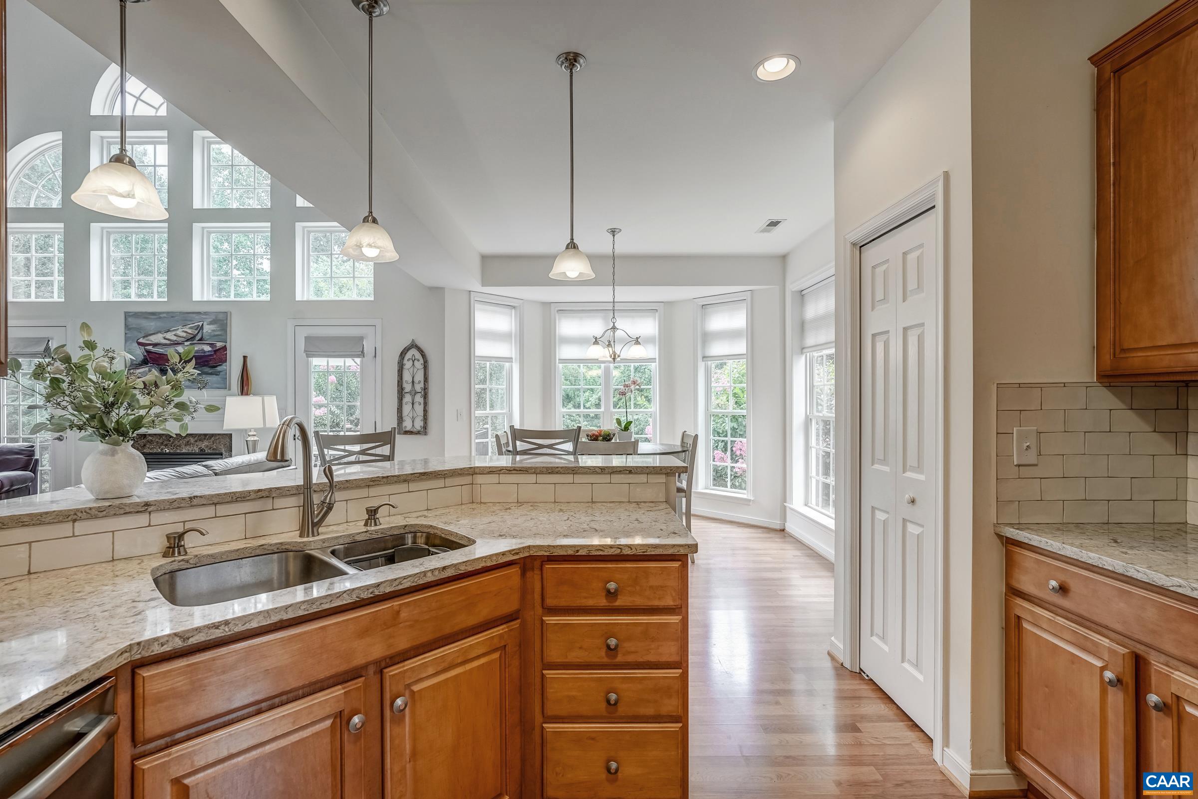 1736 MATTOX CT