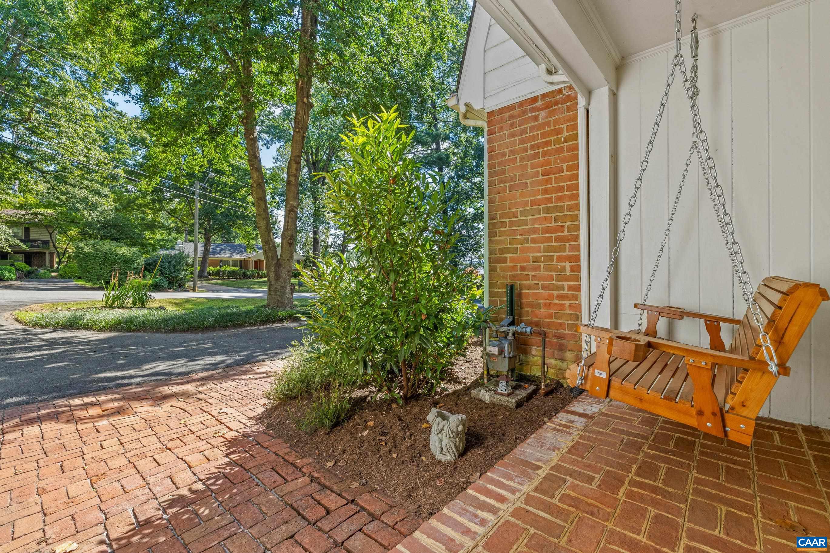 2405 ANGUS RD