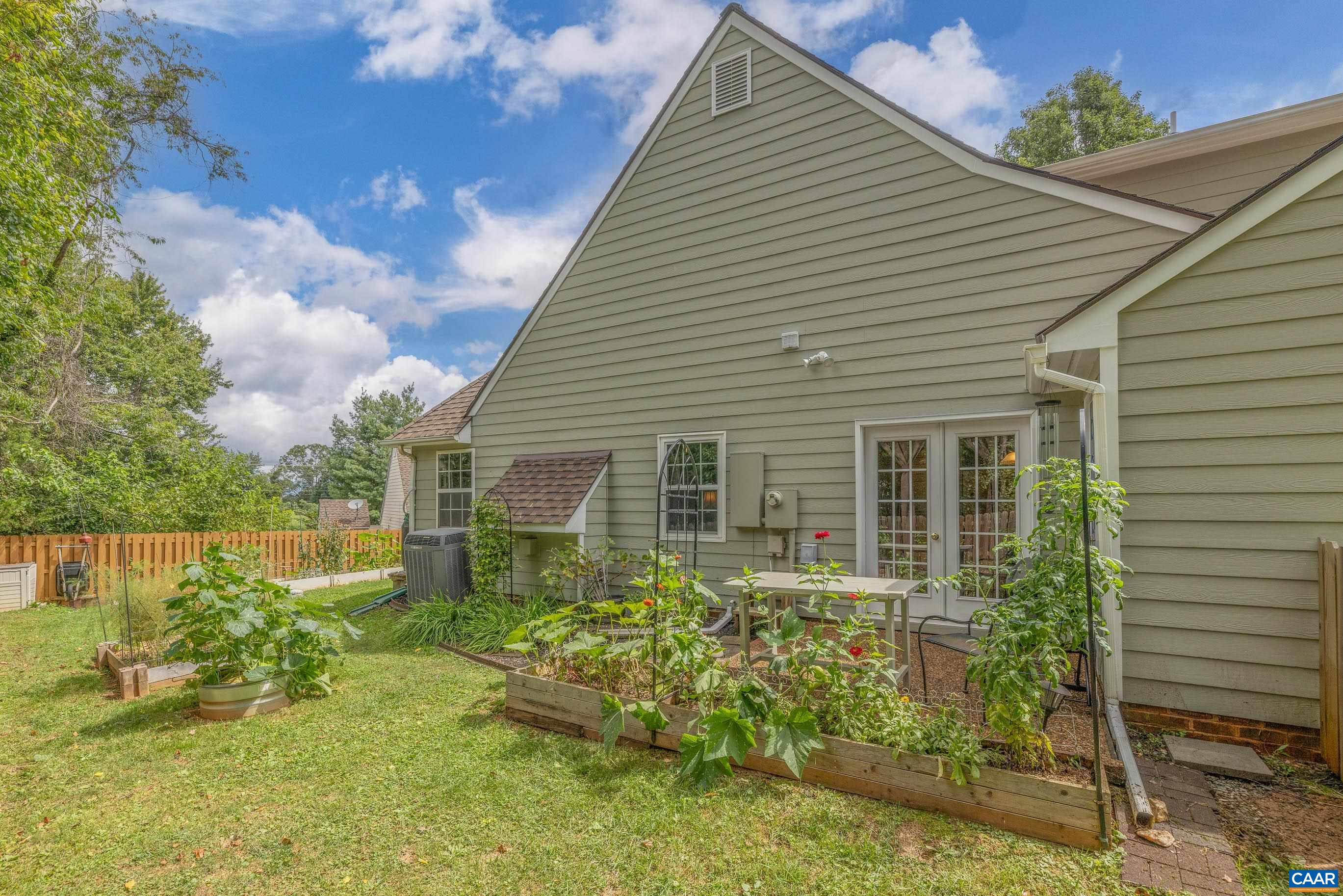 1254 CLOVER RIDGE PL