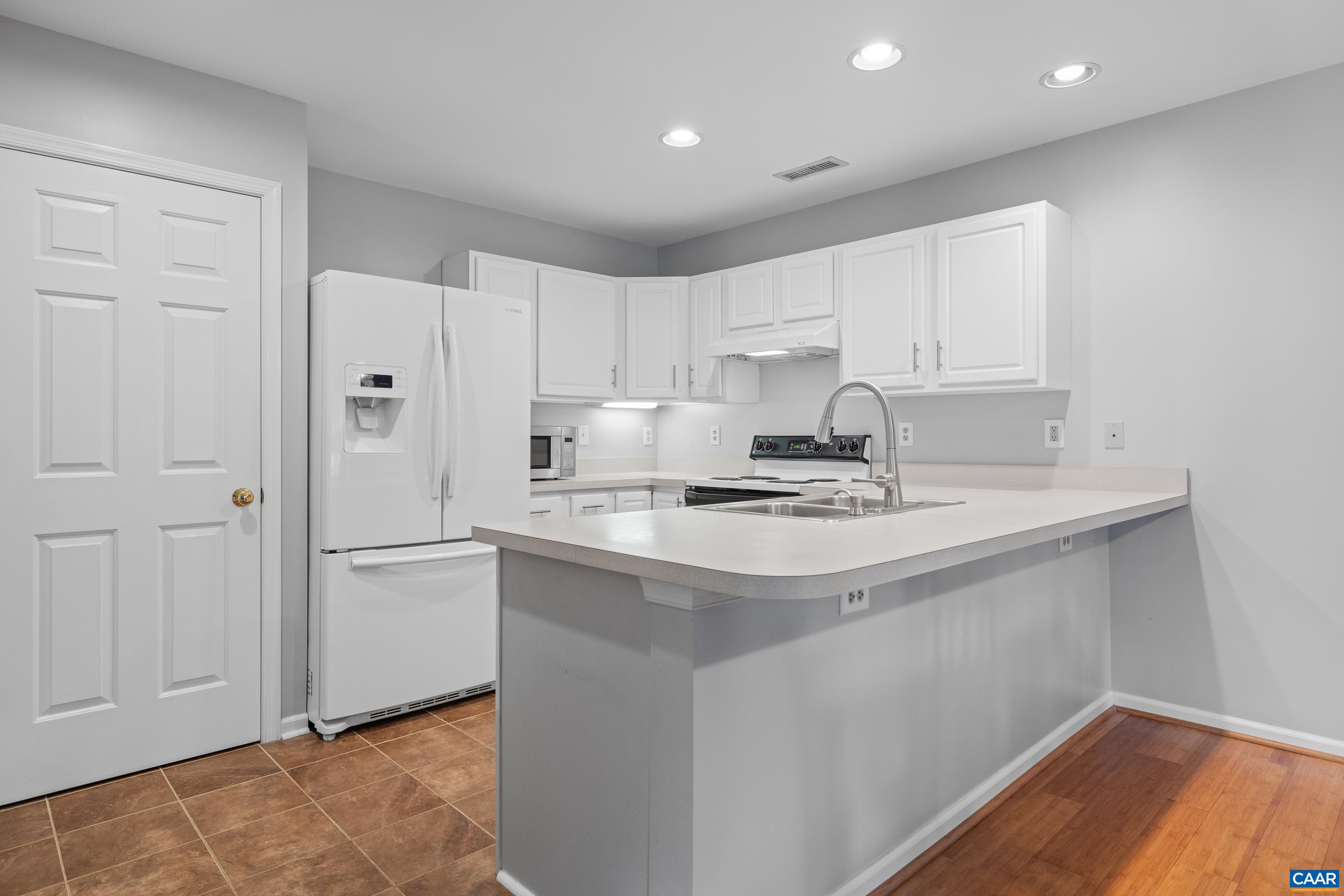 1254 CLOVER RIDGE PL