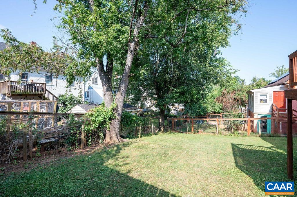 510 STONEHENGE AVE