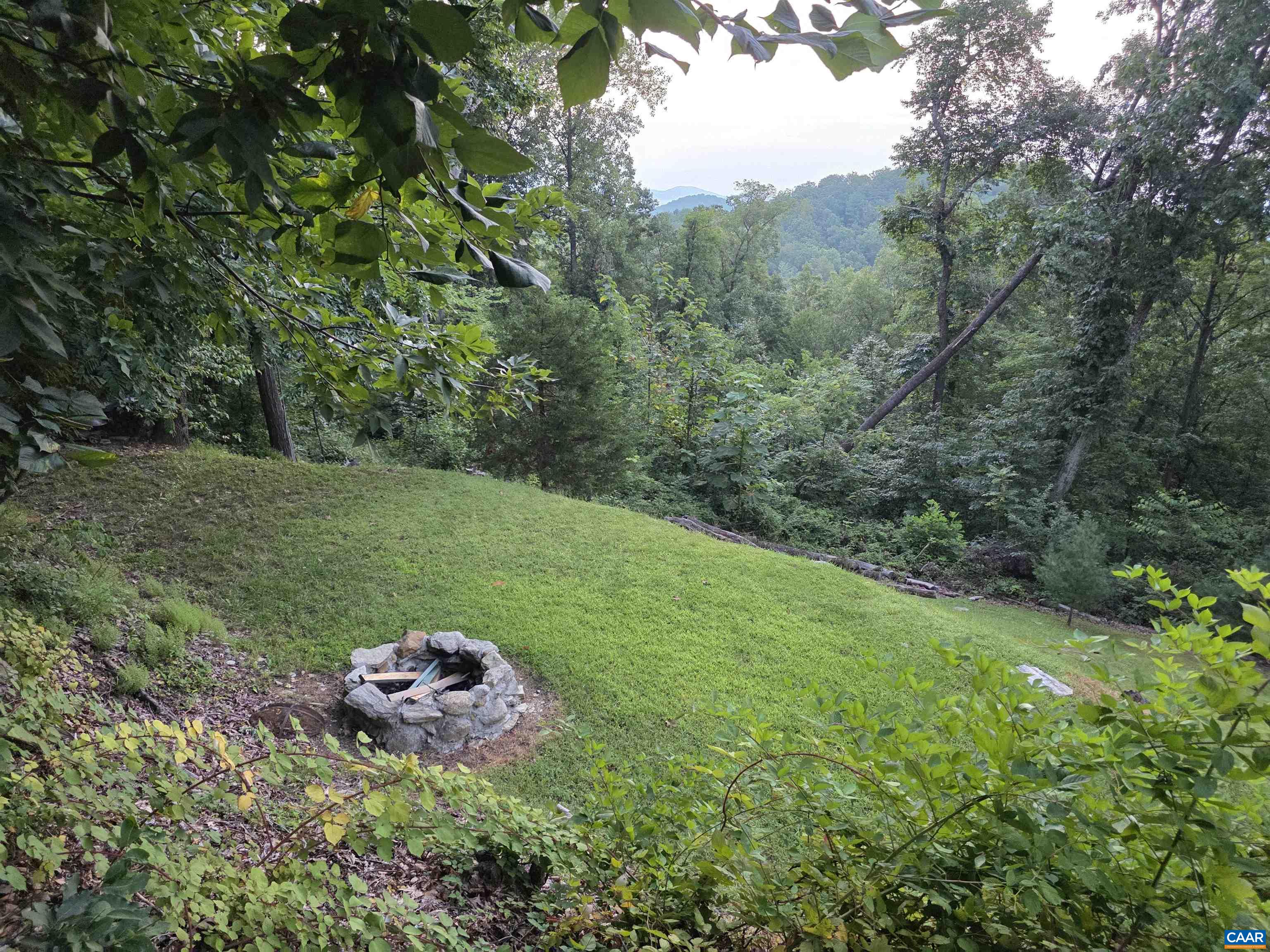 1022 TURKEY RIDGE RD