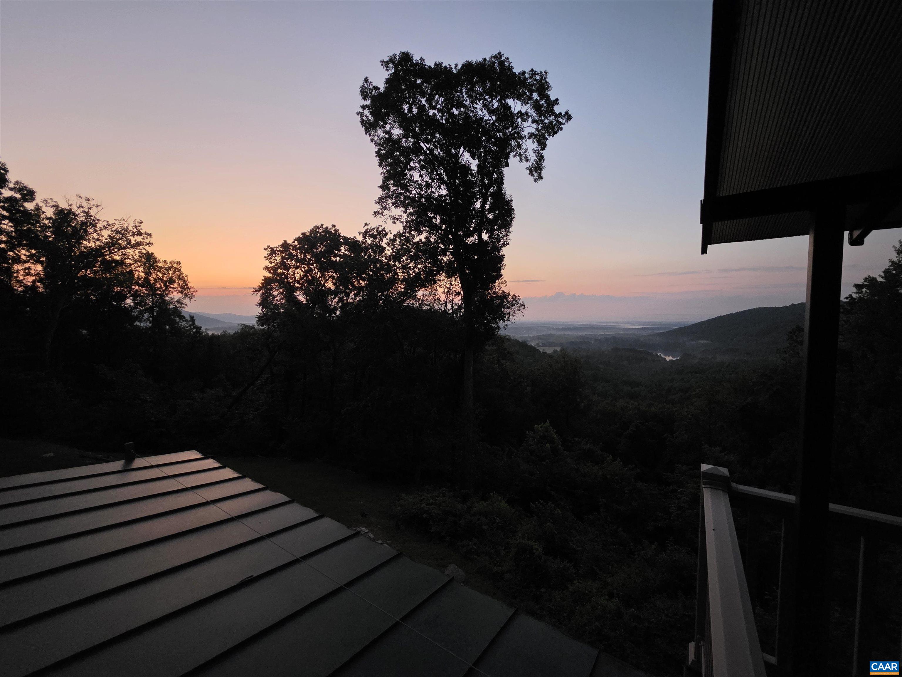 1022 TURKEY RIDGE RD