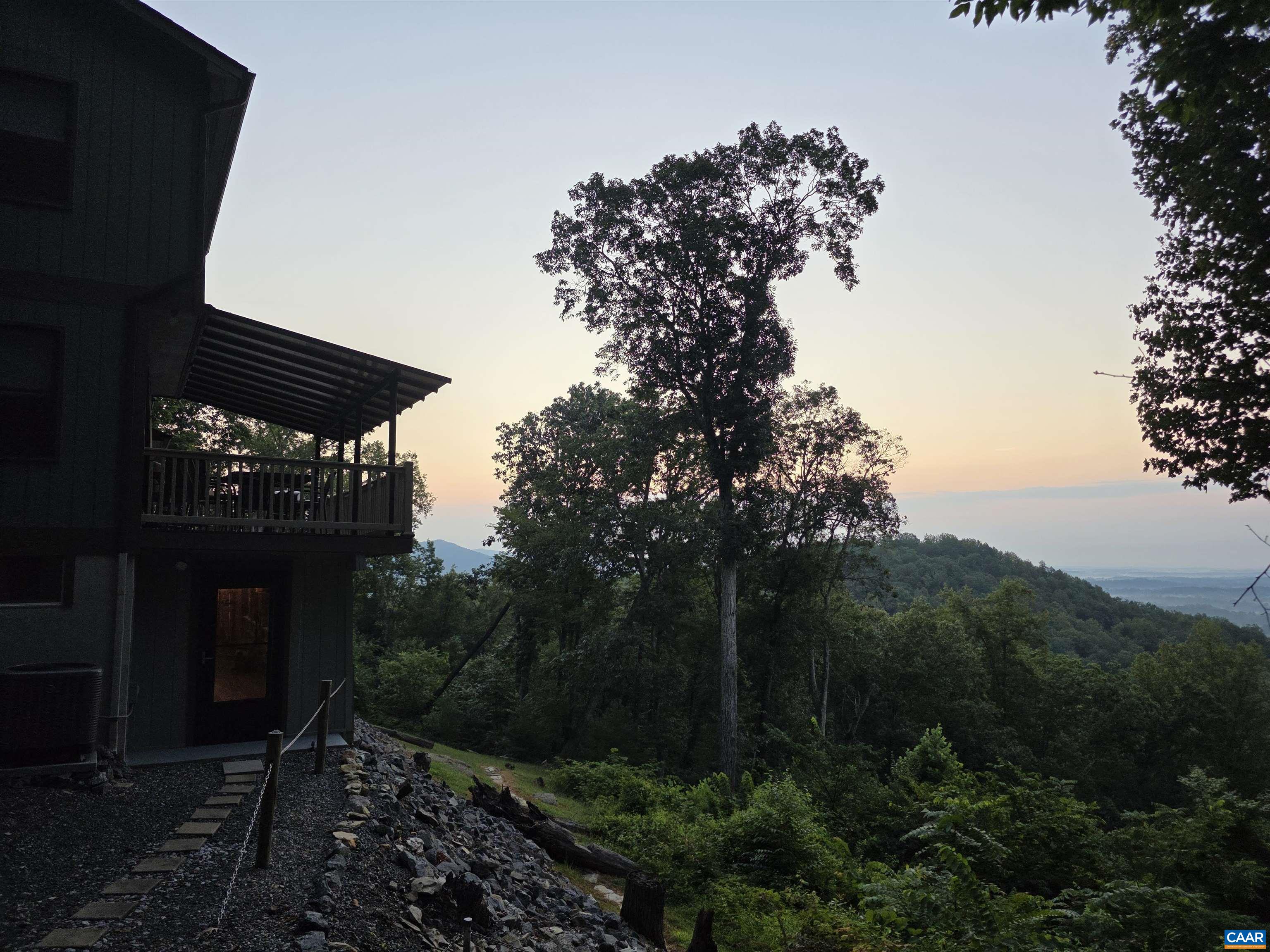 1022 TURKEY RIDGE RD