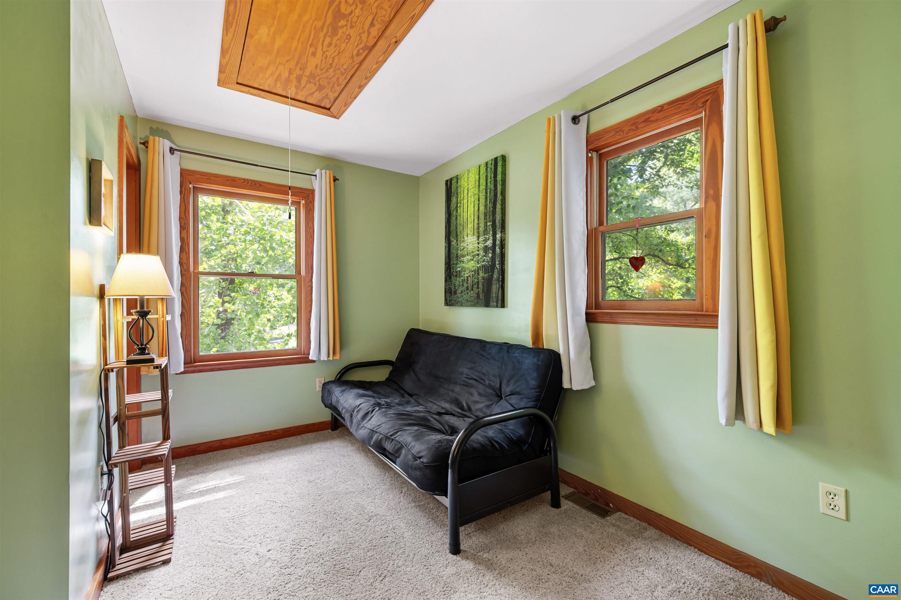 189 EDGEHILL WAY
