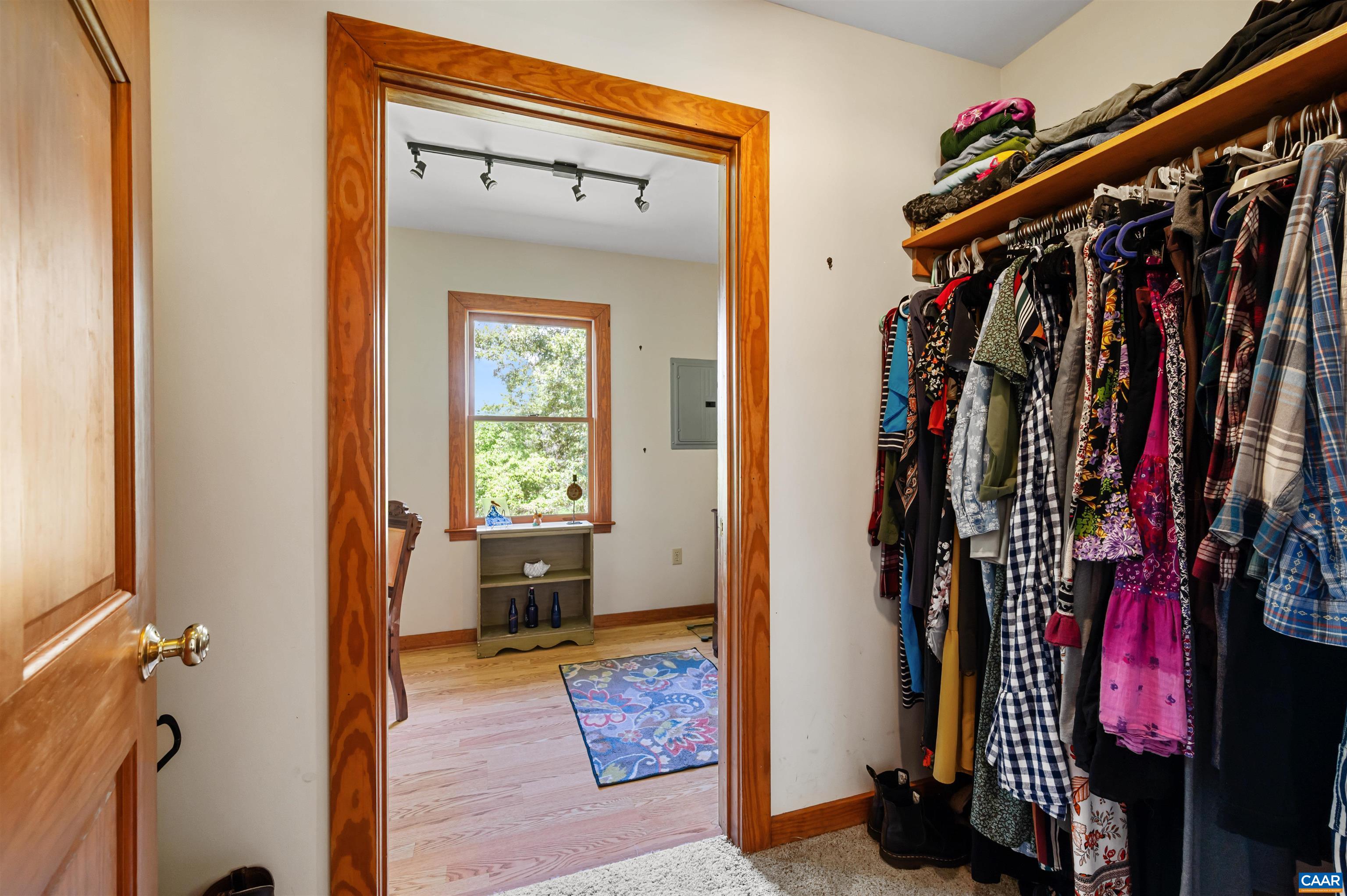 189 EDGEHILL WAY