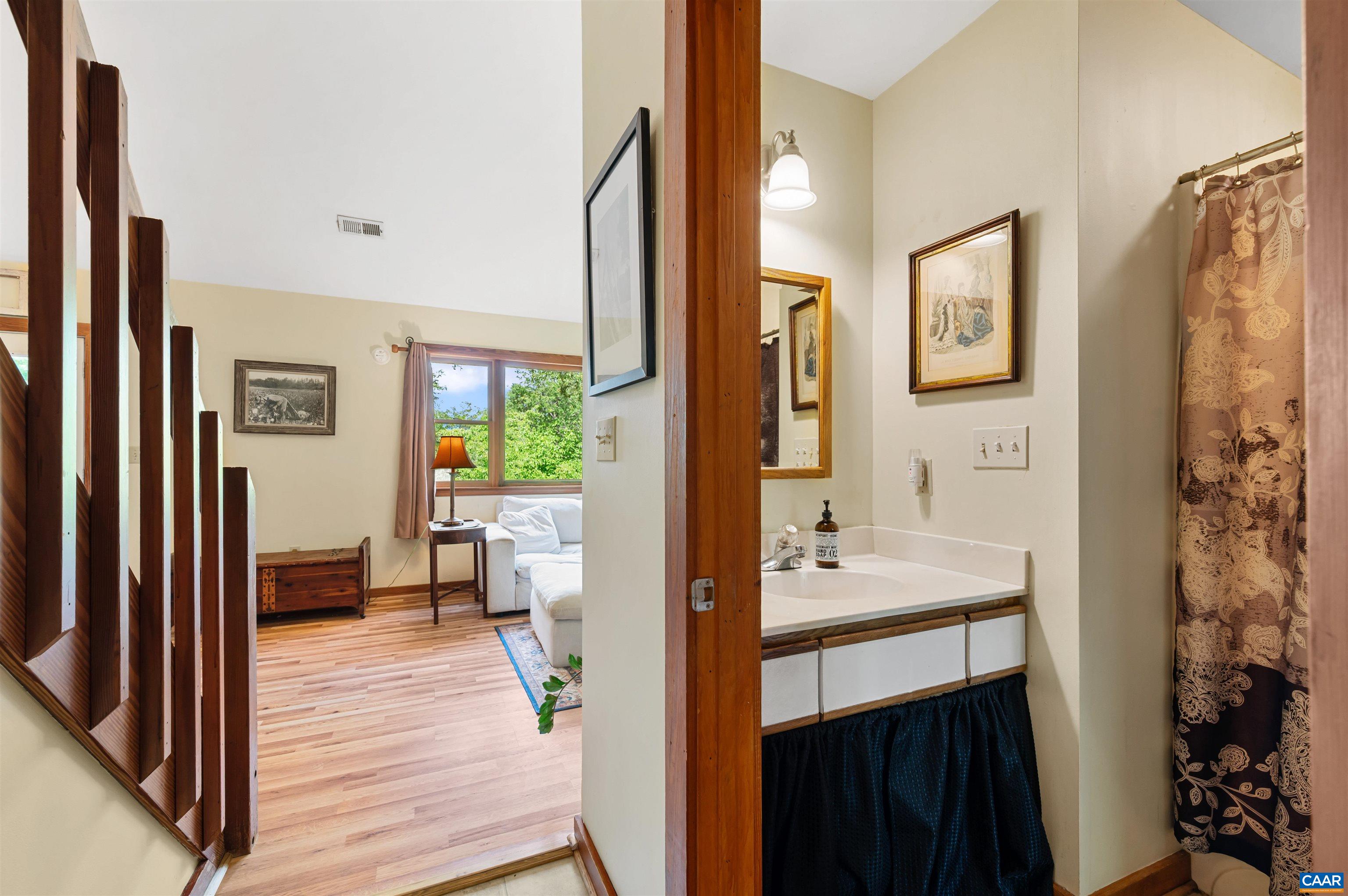 189 EDGEHILL WAY