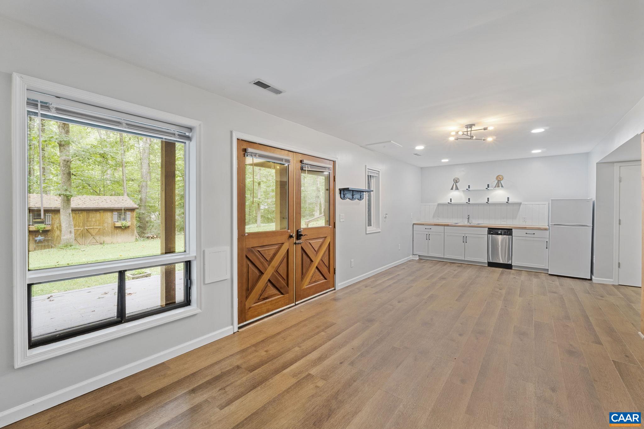 13 AXLE TREE RD