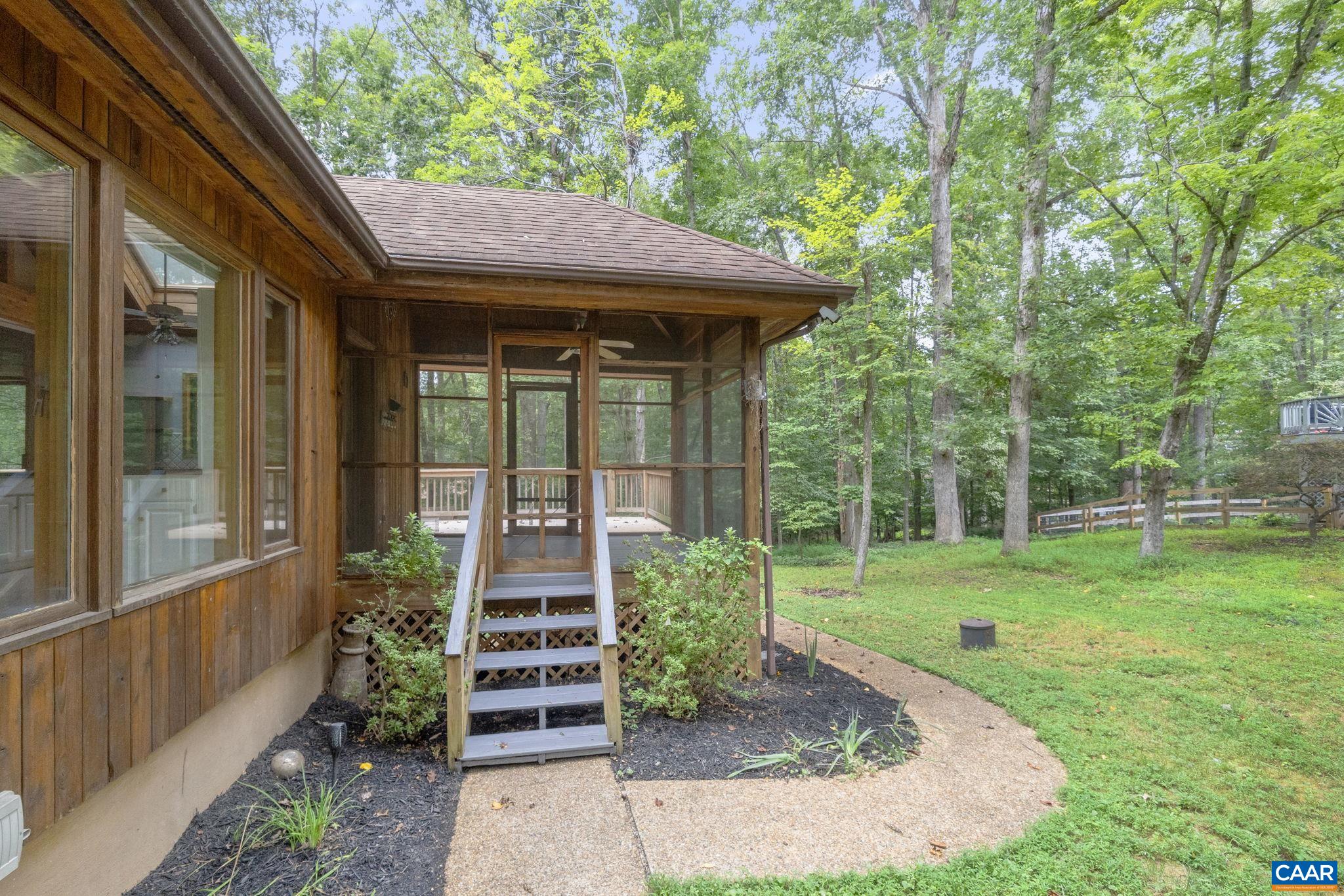 13 AXLE TREE RD