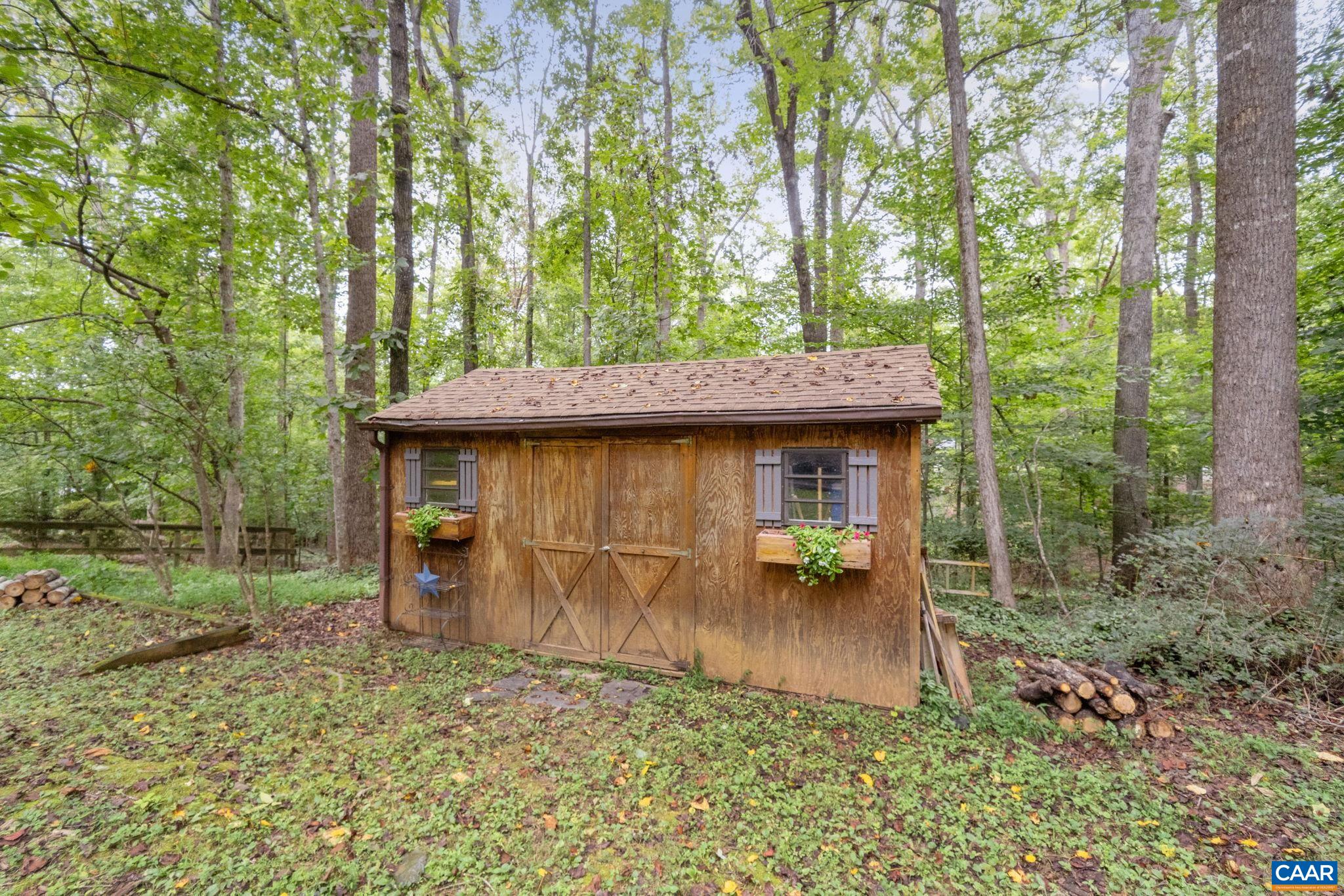 13 AXLE TREE RD