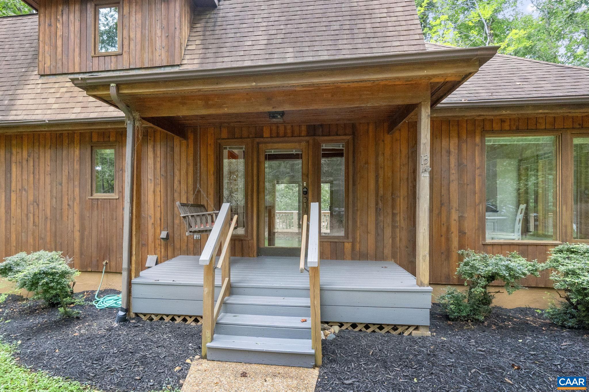 13 AXLE TREE RD
