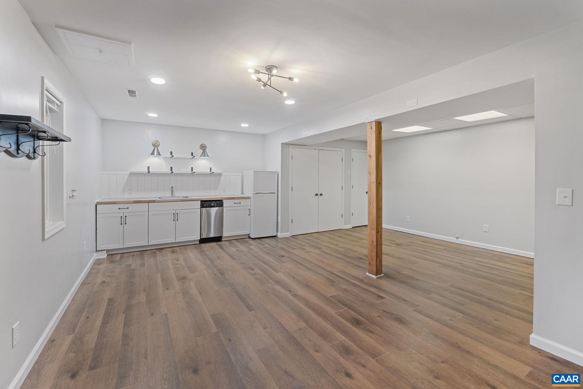 13 AXLE TREE RD