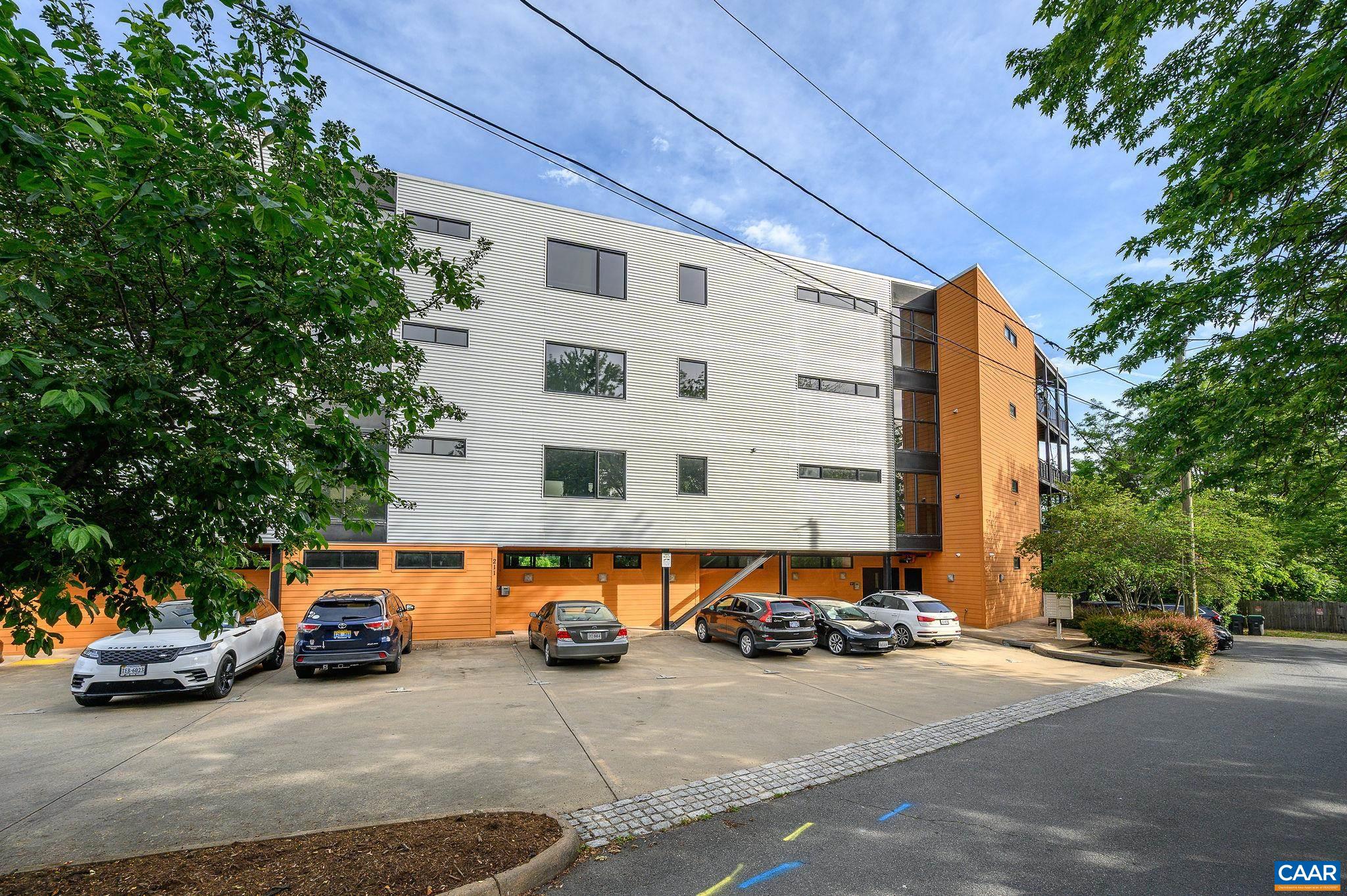 211 CREAM ST Unit: 202