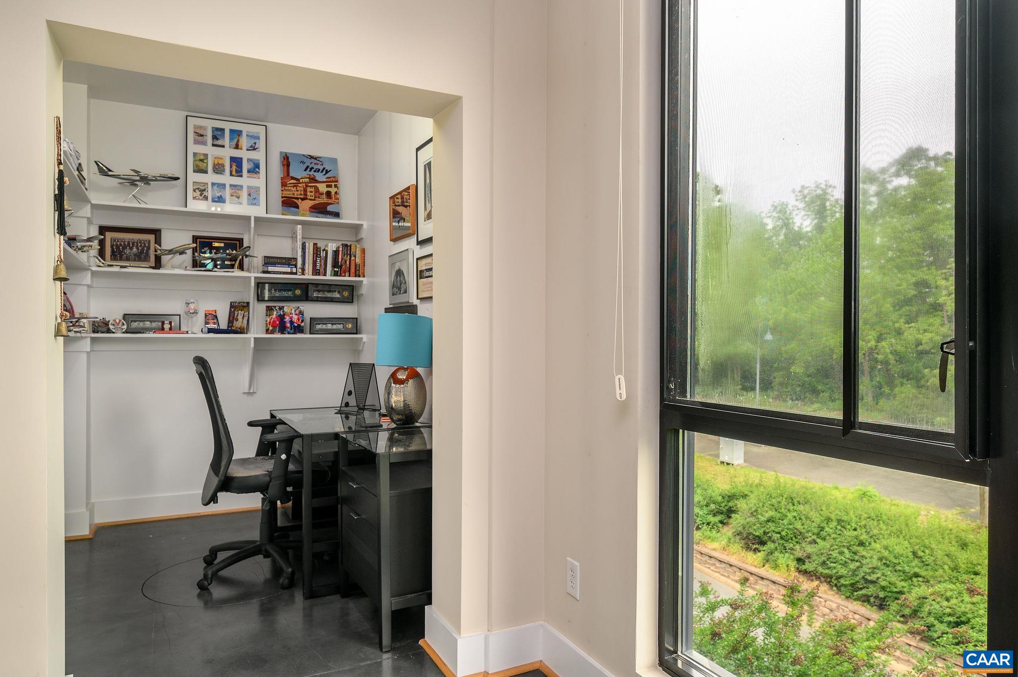 211 CREAM ST Unit: 202