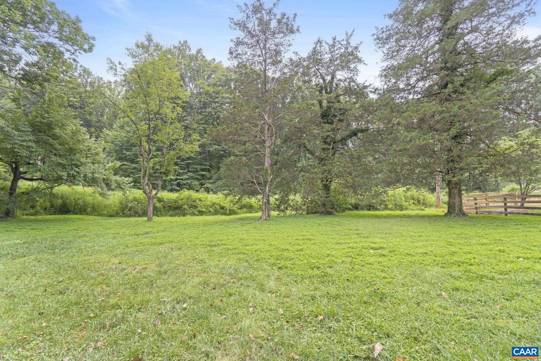1606 GROVE RD