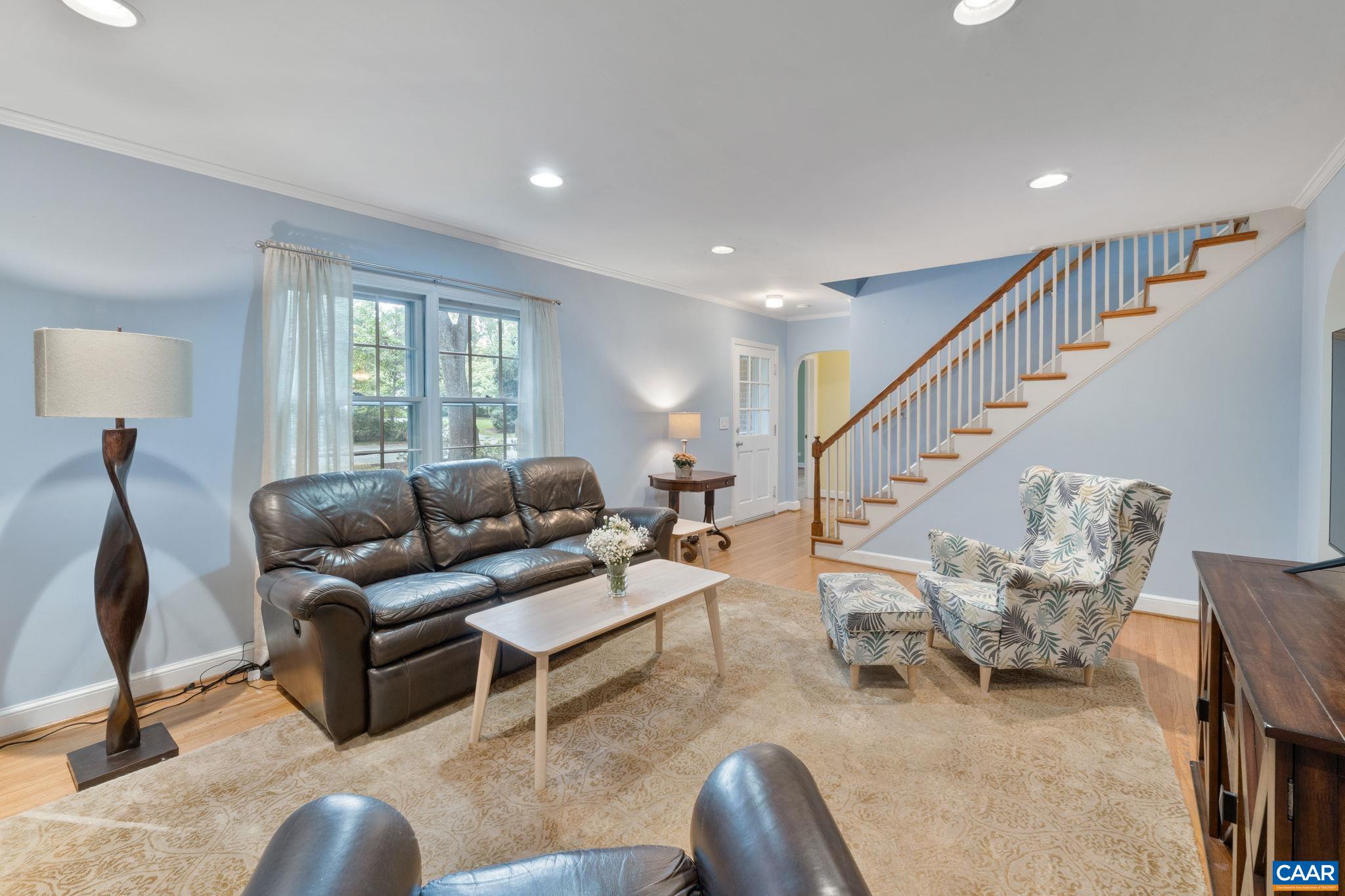 1606 GROVE RD