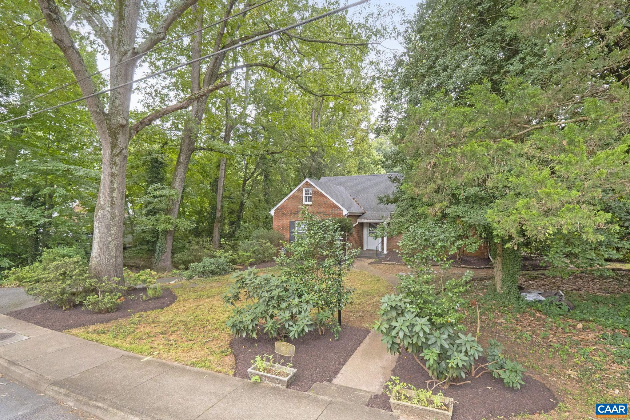 1606 GROVE RD