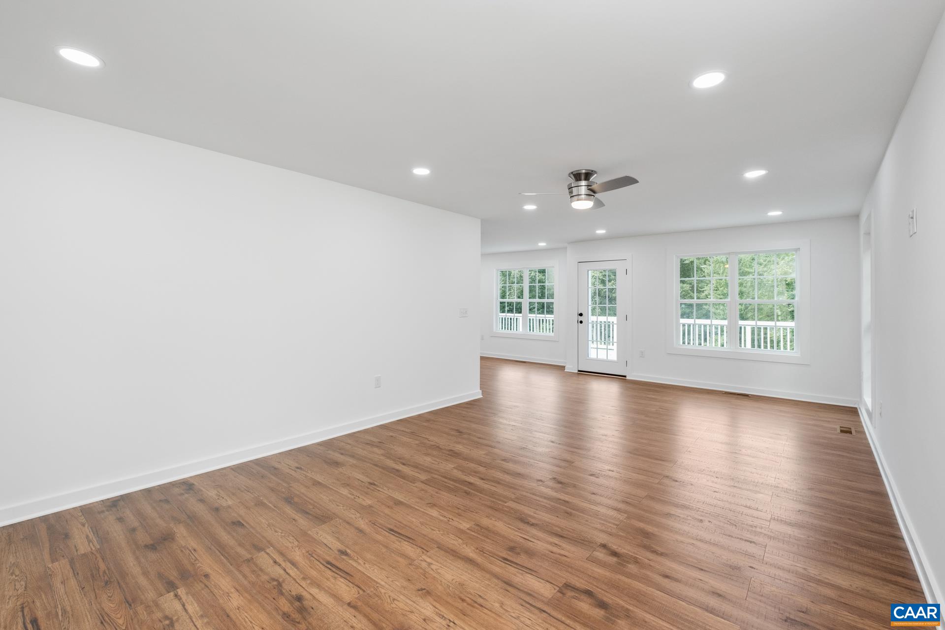 2211 CARPENTERS MILL RD