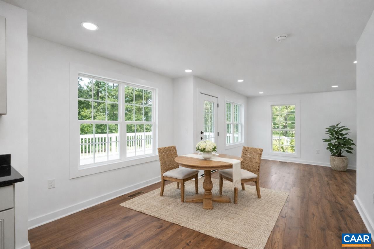 2211 CARPENTERS MILL RD