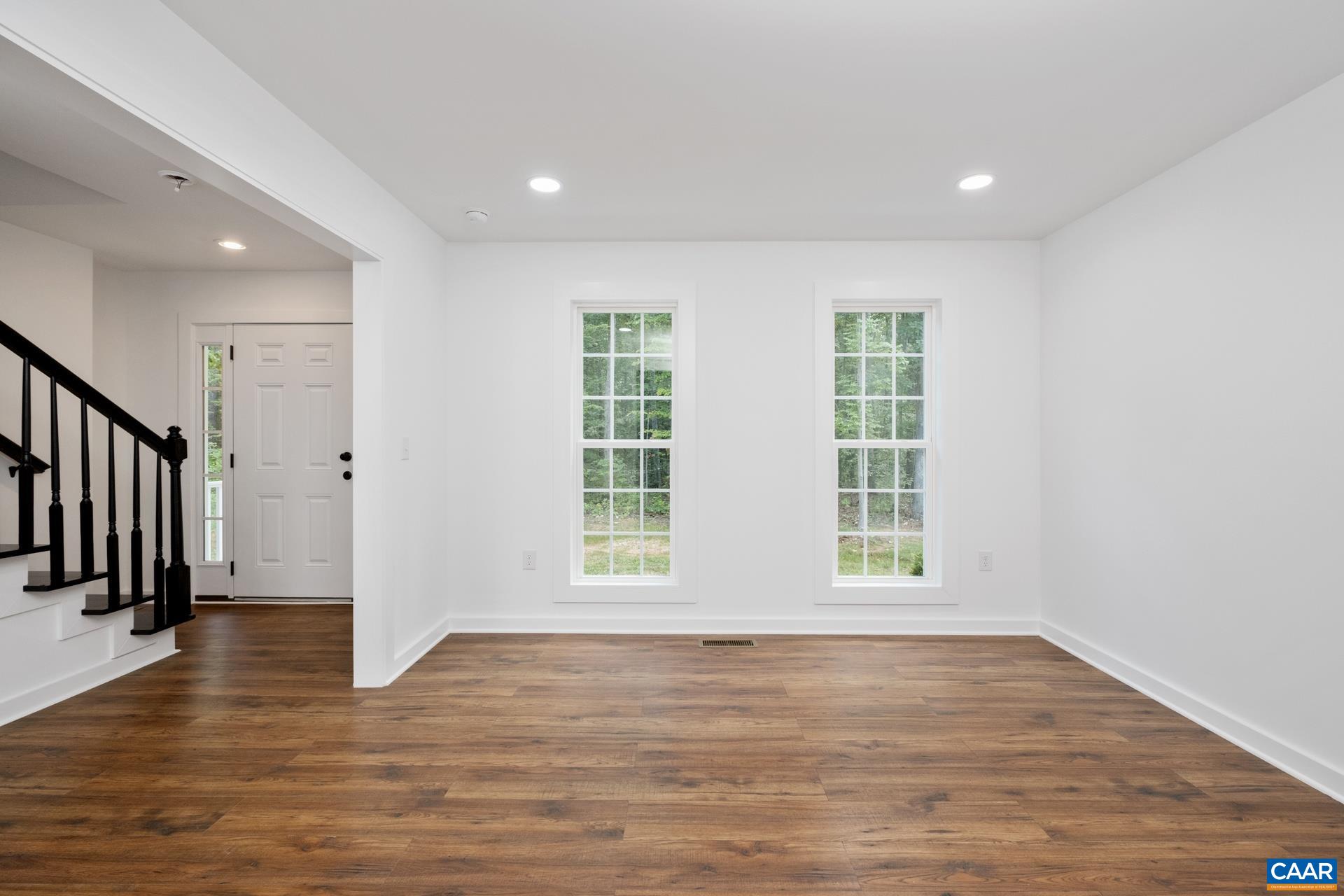 2211 CARPENTERS MILL RD