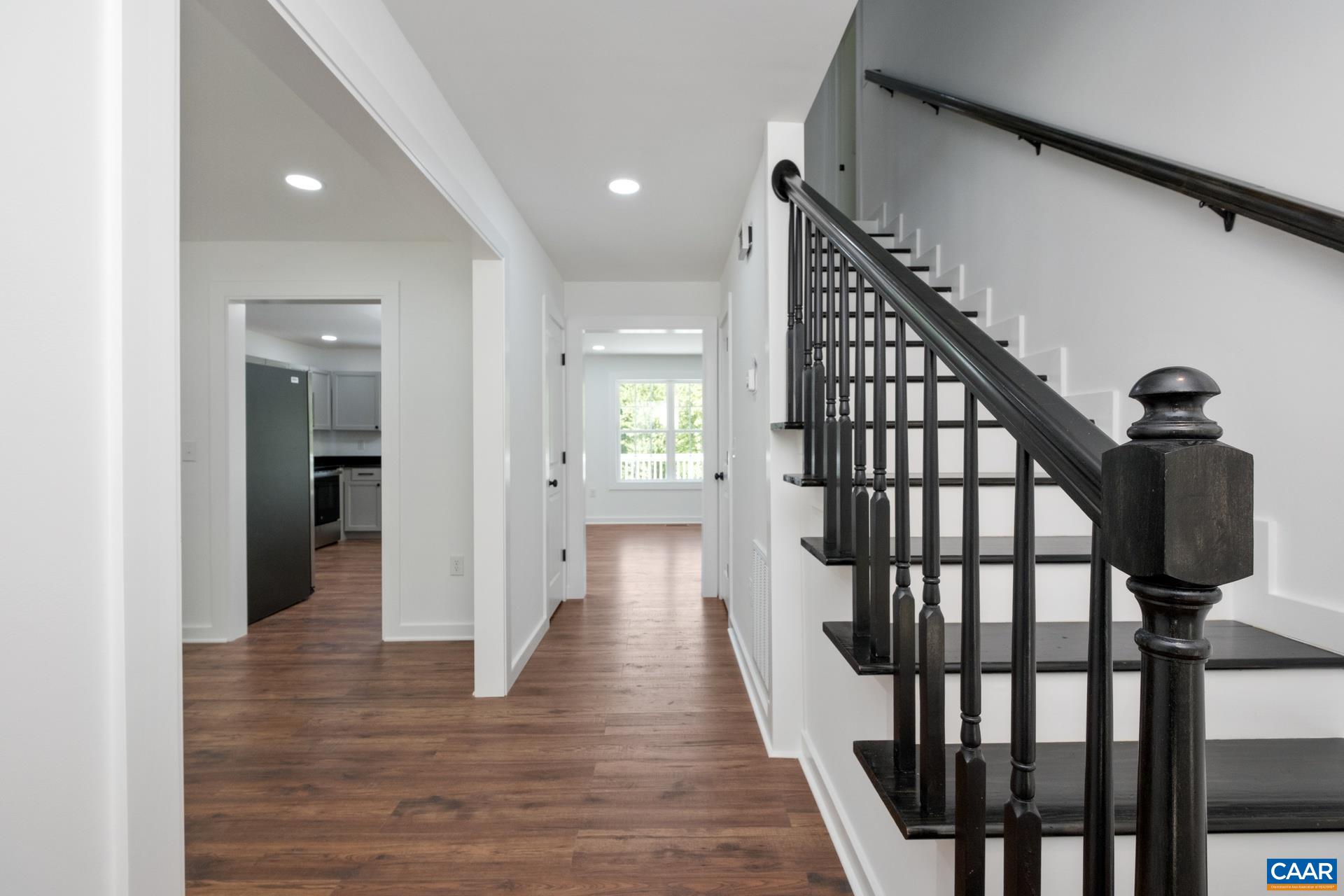 2211 CARPENTERS MILL RD