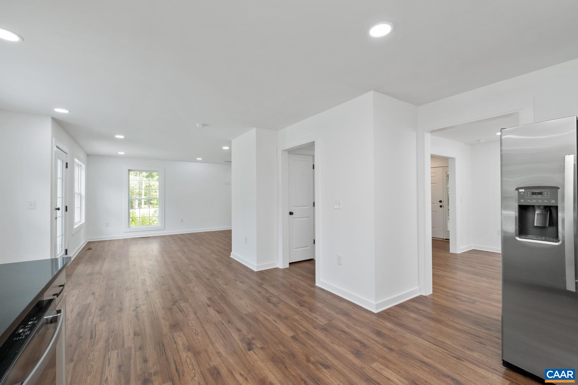 2211 CARPENTERS MILL RD