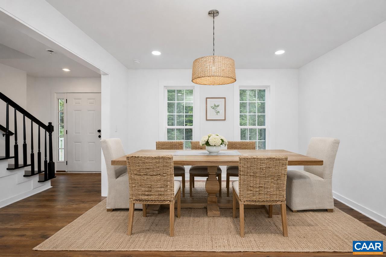 2211 CARPENTERS MILL RD
