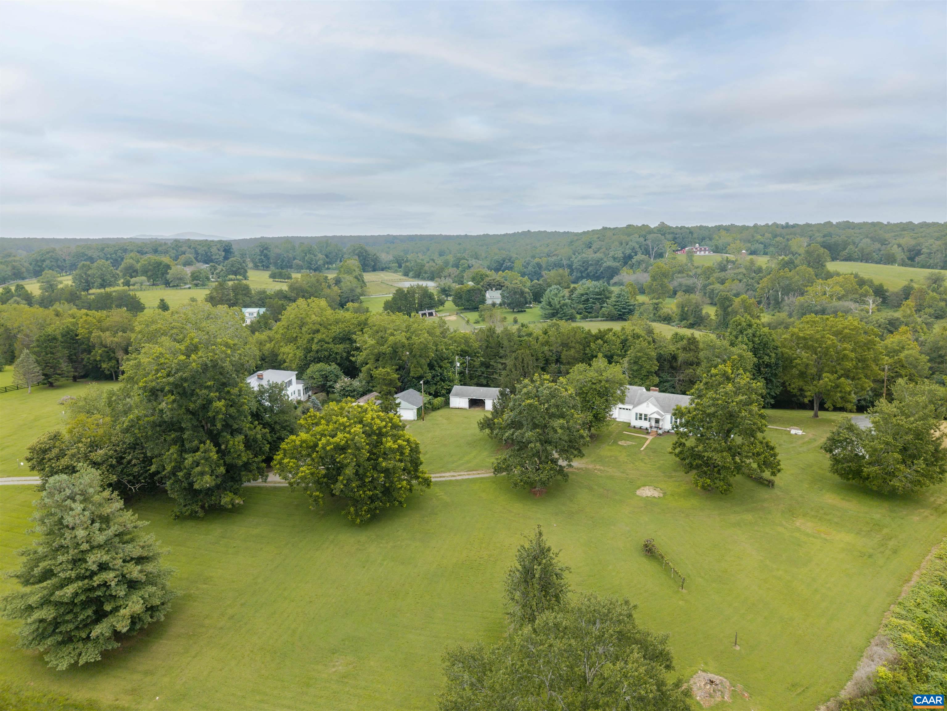 6700 COBHAM HTS
