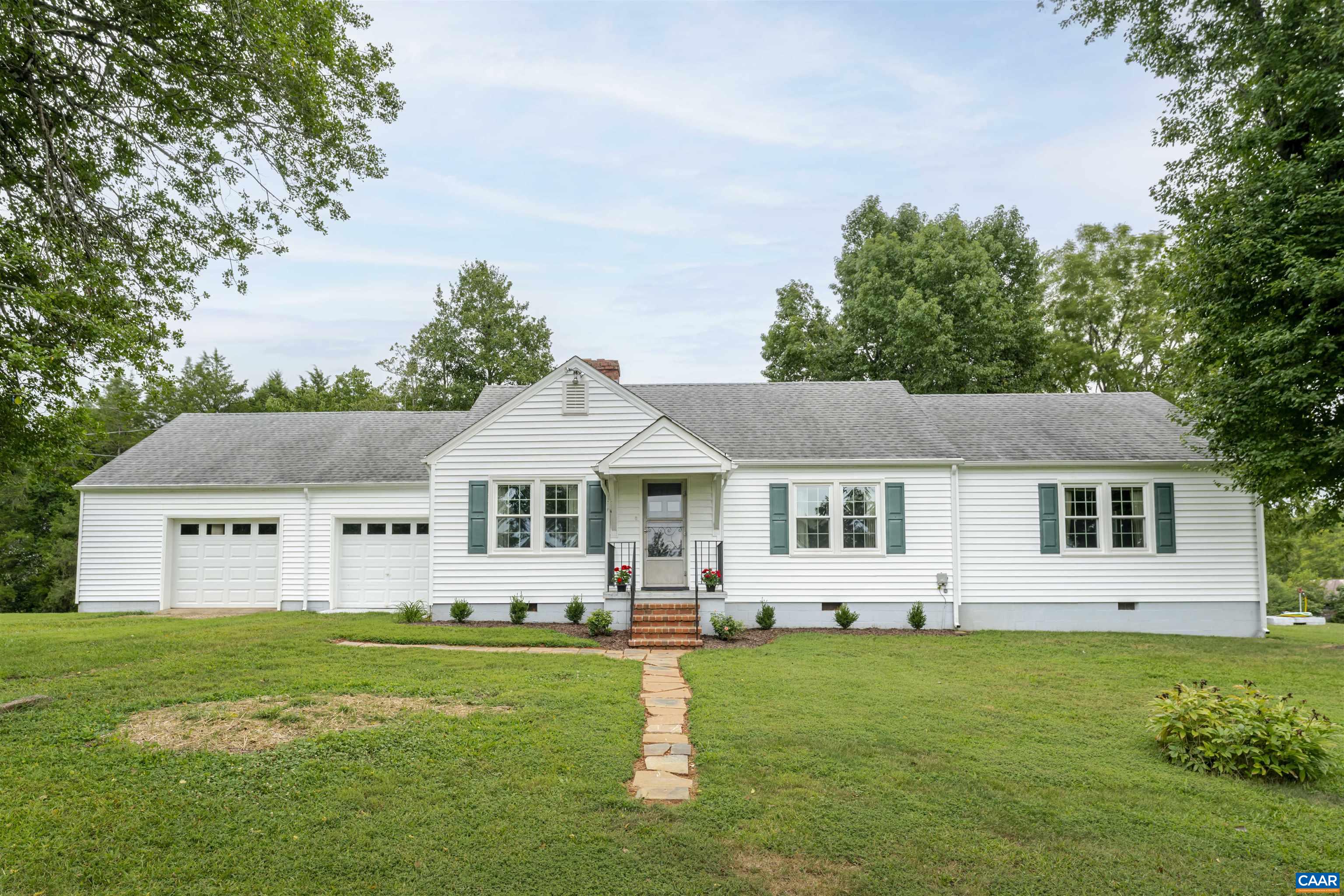 6700 COBHAM HTS