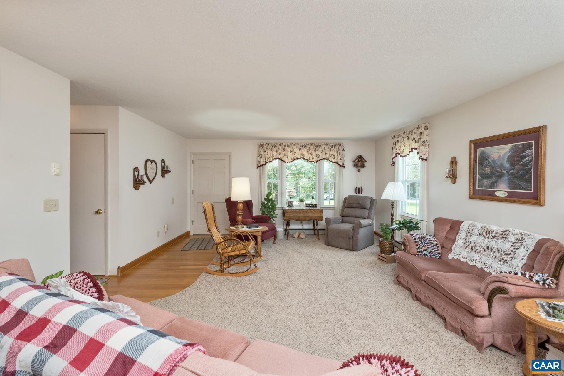 1640 PEA RIDGE RD